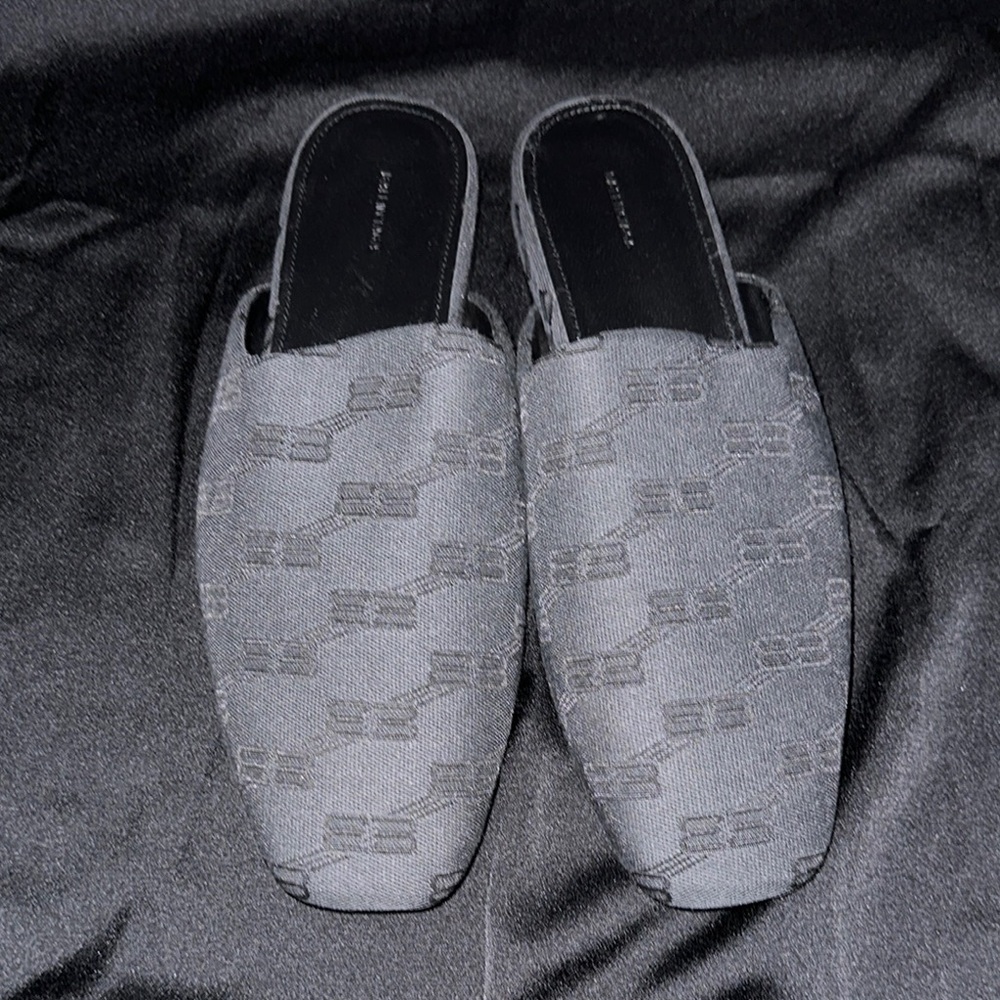 Men’s Balenciaga Slip-On Shoes Sz 41